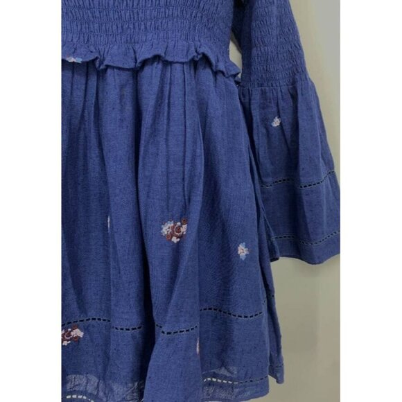 Free People Counting Daisys Navy Blue Dress Smocked Embroidered Extra Small NEW - Picture 3 of 11